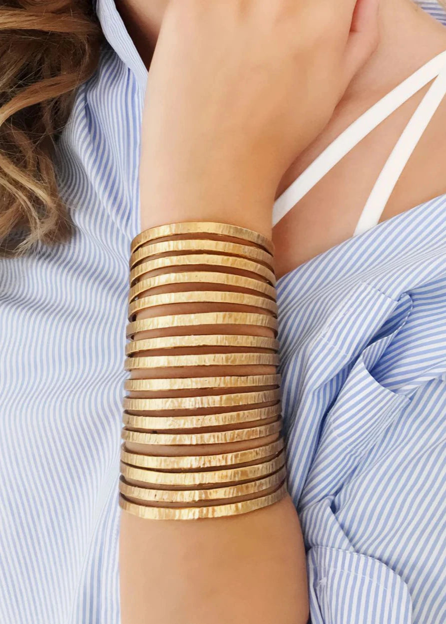 Ciselee XL Cuff Gold